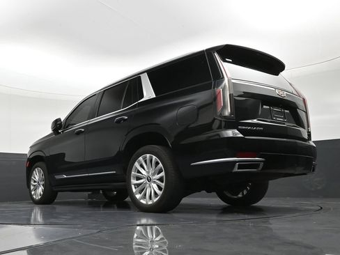 Used 2024 Cadillac Escalade Luxury RWD image 22
