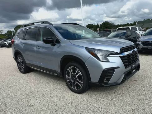 New 2025 Subaru Ascent Limited image 2