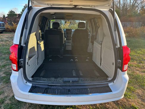 Used 2015 Dodge Grand Caravan SE w/ Quick Order Package 29E SE image 20