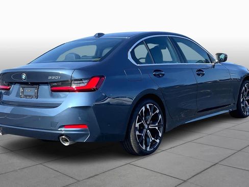 Certified 2025 BMW 330i Sedan image 12