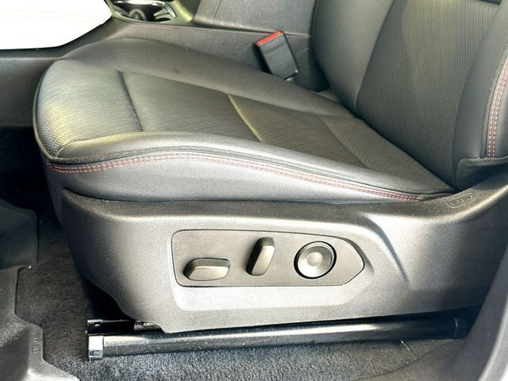 Used 2024 GMC Canyon AT4X AWD/4WD image 12