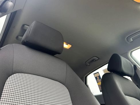 Used 2018 Hyundai Kona SEL image 16