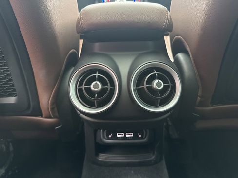 Used 2023 Alfa Romeo Stelvio Ti image 53