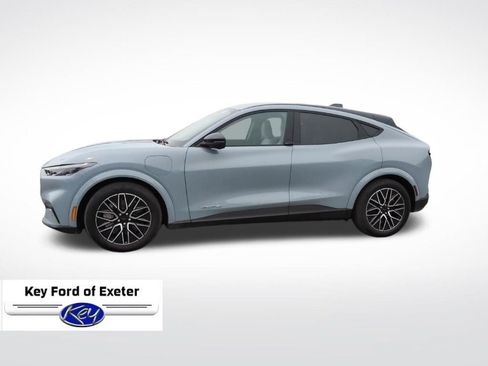 Used 2025 Ford Mustang Mach-E Premium AWD/4WD image 7