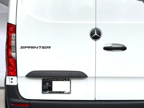 New 2025 Mercedes-Benz Sprinter 2500 image 12