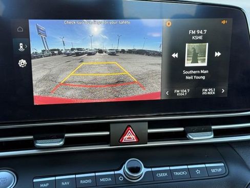 Used 2023 Hyundai Elantra SEL w/ Convenience Package image 16