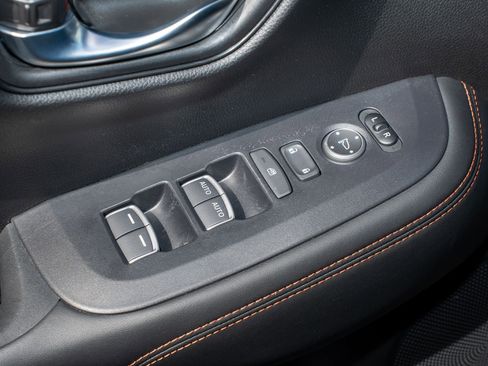 Certified 2023 Honda HR-V Sport image 27