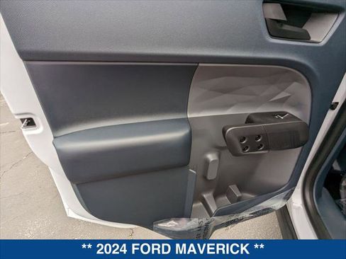 New 2024 Ford Maverick Lariat w/ Tremor Off-Road Package image 26