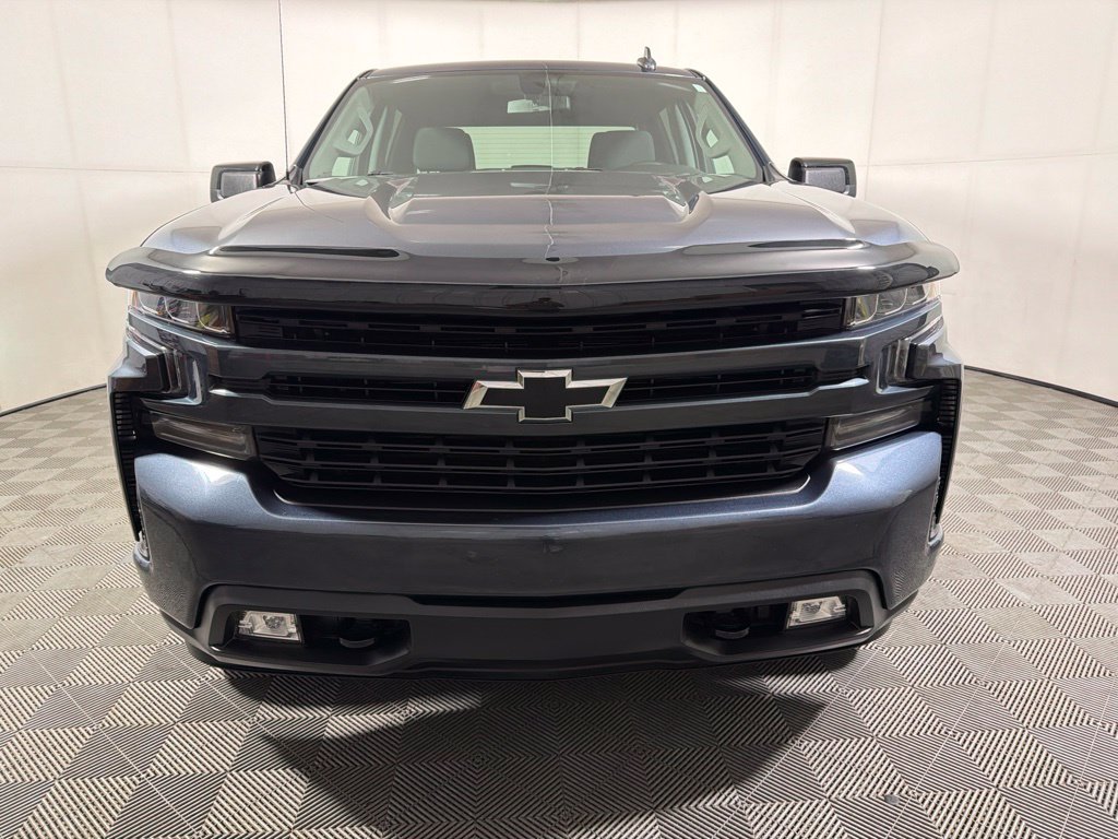 Used 2022 Chevrolet Silverado 1500 RST w/ LPO, Blackout Package AWD/4WD image 3