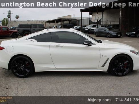 Used 2020 INFINITI Q60 Red Sport 400 w/ Cargo Package image 3