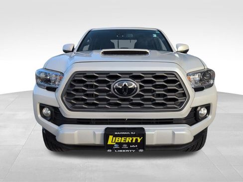 Used 2023 Toyota Tacoma TRD Sport image 10