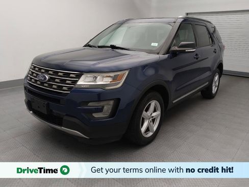 Used 2017 Ford Explorer XLT AWD/4WD image 1
