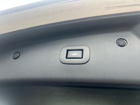 Used 2022 INFINITI QX80 Luxe image 9