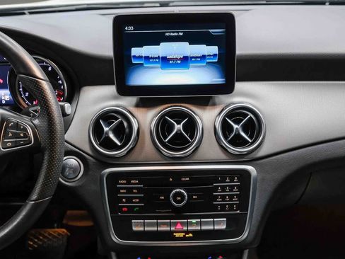 Used 2020 Mercedes-Benz GLA 250 image 16