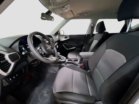 New 2025 Kia Soul LX w/ LX Technology Package image 19