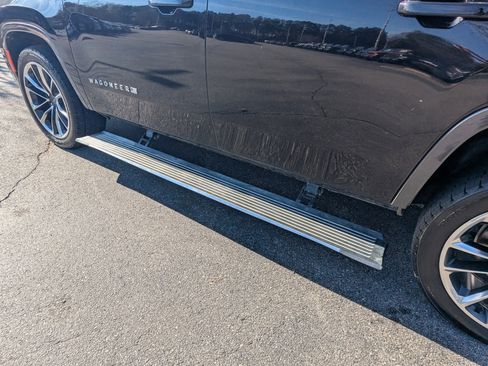 Used 2022 Jeep Wagoneer Series III w/ Premium Group I image 31