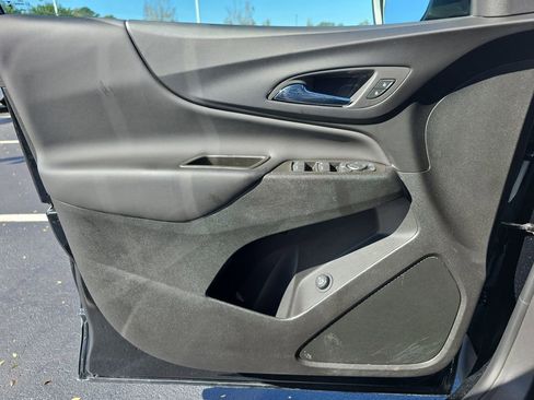 Used 2024 Chevrolet Equinox LT image 28
