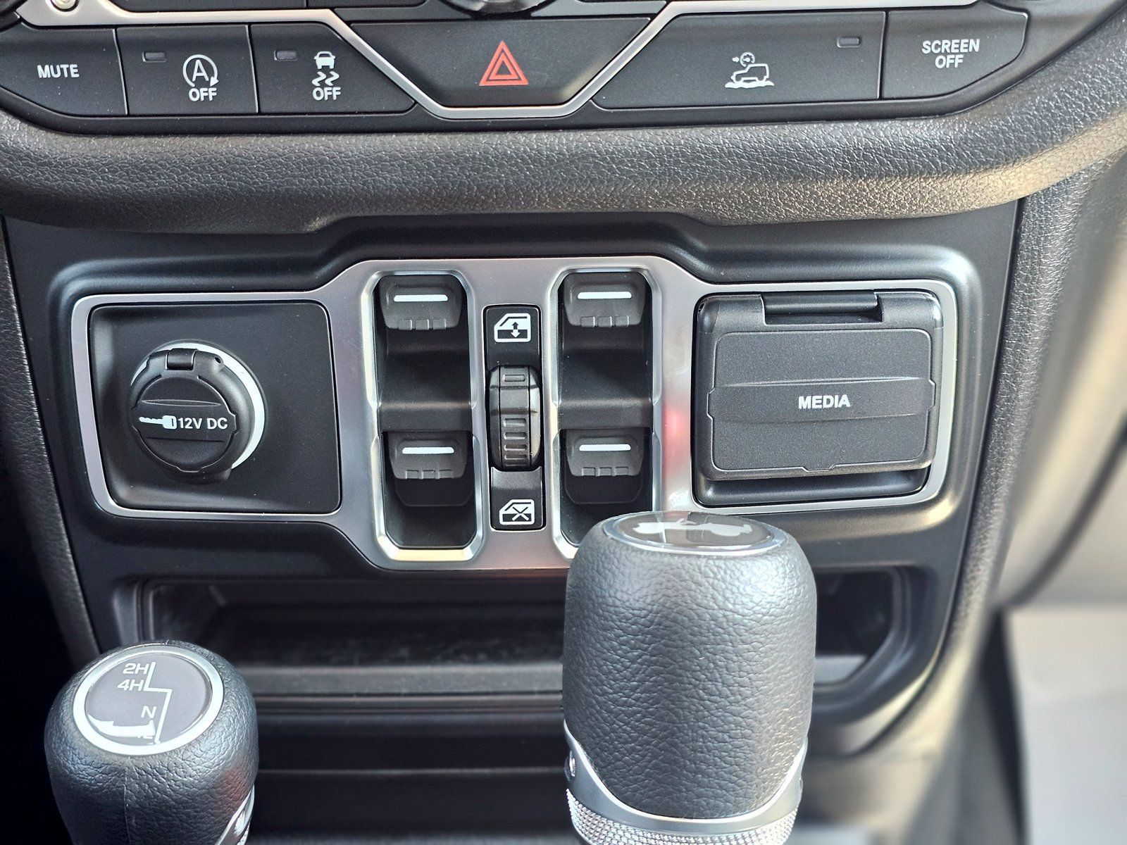 New 2026 Jeep Wrangler Unlimited Sport AWD/4WD image 17