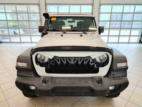Used 2020 Jeep Gladiator Sport w/ Quick Order Package 23S AWD/4WD image 8