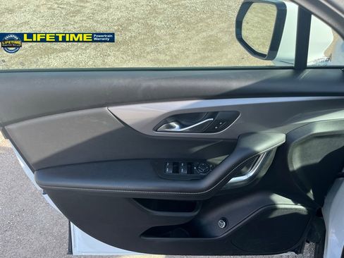 Used 2024 Chevrolet Blazer LT AWD/4WD image 18