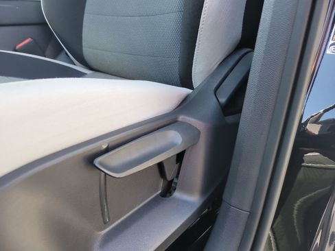 Certified 2025 Volkswagen Taos S image 18