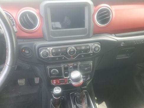 Used 2021 Jeep Wrangler Unlimited Rubicon w/ Safety Group image 8