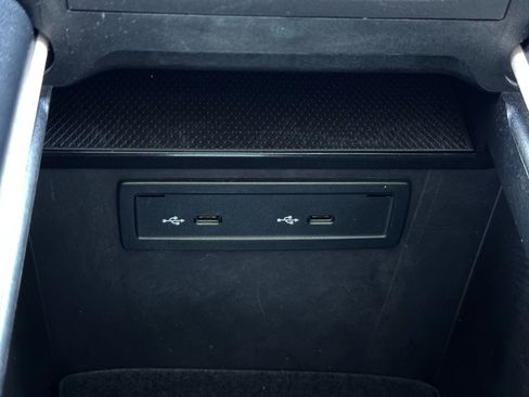 Used 2021 Mercedes-Benz GLC 300 GLC 300 w/ Premium Package image 33