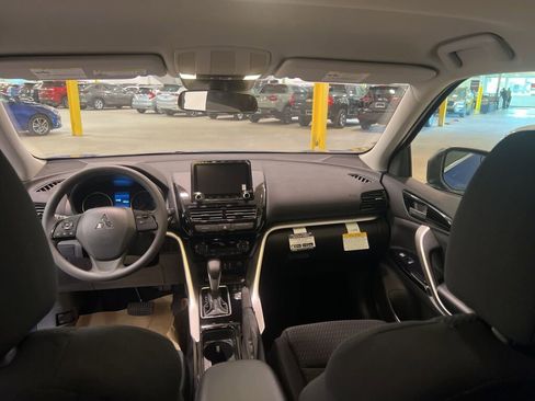 New 2026 Mitsubishi Eclipse Cross LE image 16