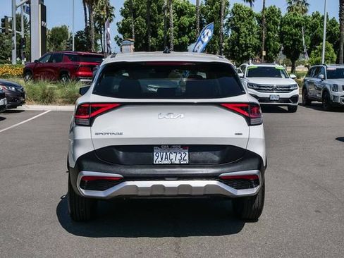 Certified 2025 Kia Sportage LX AWD/4WD image 6
