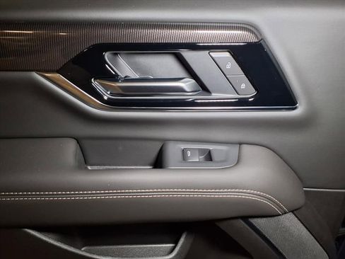 New 2026 GMC Yukon XL Elevation image 11