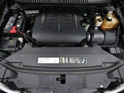 Used 2003 Lincoln Navigator Luxury image 52