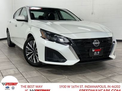 Used 2023 Nissan Altima 2.5 SV