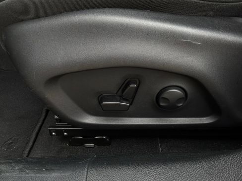 Used 2025 Jeep Compass Limited AWD/4WD image 10