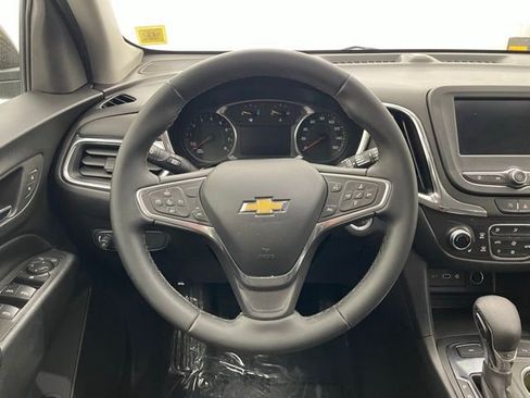 Used 2023 Chevrolet Equinox LT AWD/4WD image 10