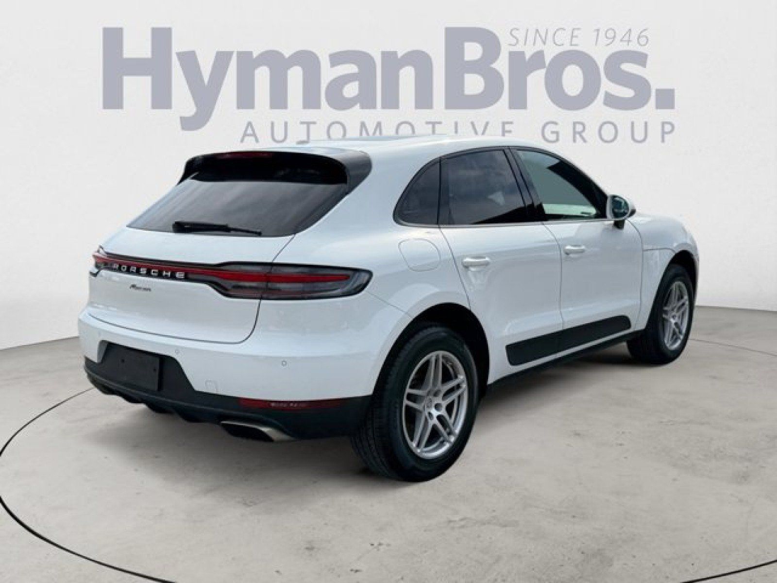 Used 2021 Porsche Macan AWD/4WD image 3