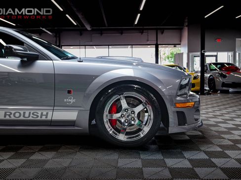 Used 2006 Ford Mustang GT RWD image 25