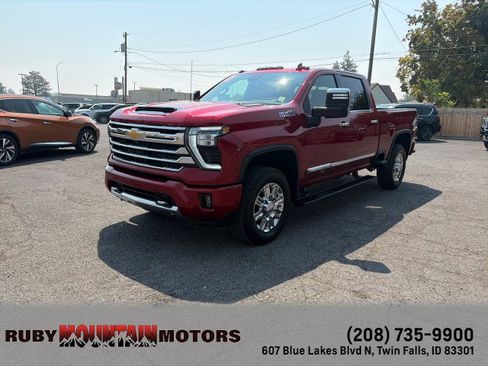 Used 2026 Chevrolet Silverado 3500 High Country w/ High Country Premium Package AWD/4WD image 3