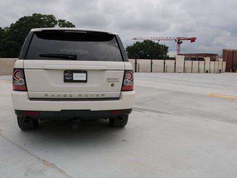 Used 2010 Land Rover Range Rover Sport Supercharged AWD/4WD image 65