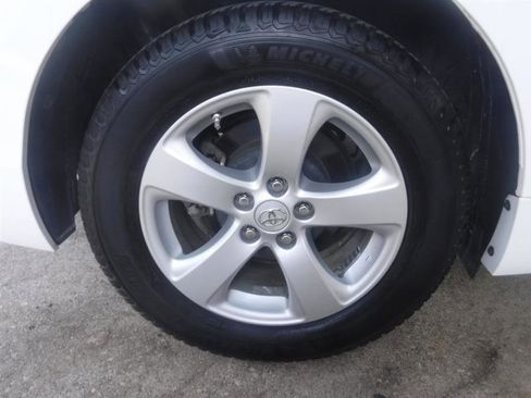 Used 2012 Toyota Sienna LE image 12