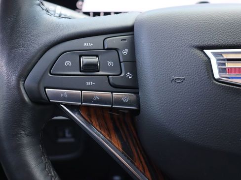 Used 2023 Cadillac Escalade Premium Luxury AWD/4WD image 7