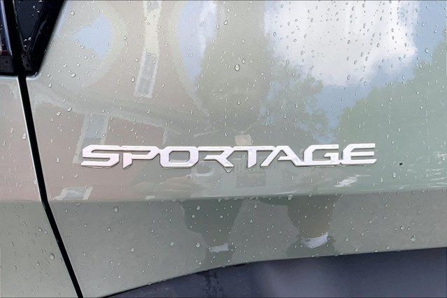 Used 2023 Kia Sportage X-Line w/ X-Line Premium Package AWD/4WD image 7