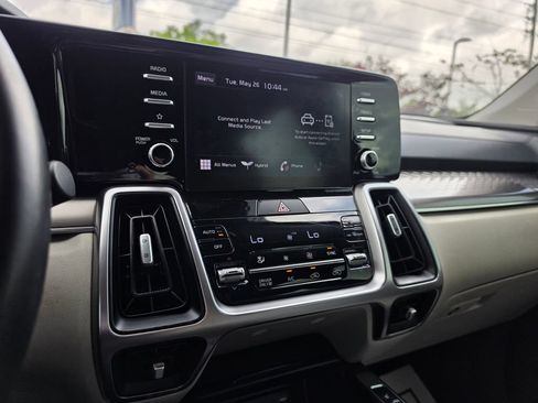 Used 2021 Kia Sorento S FWD image 24