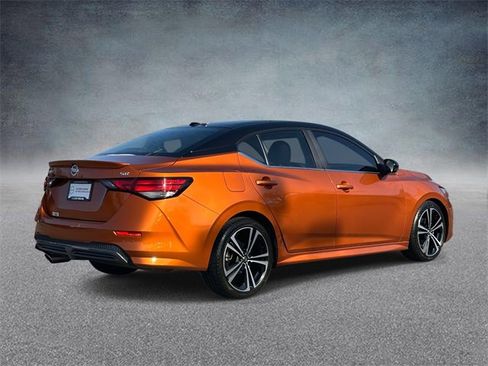 Used 2020 Nissan Sentra SR image 4