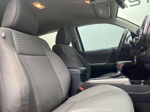 Used 2021 Toyota Tacoma SR5 image 24