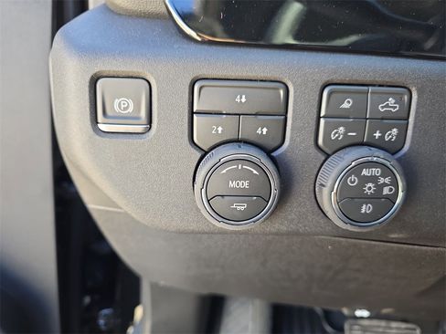 New 2026 Chevrolet Silverado 3500 LT w/ All Star Edition image 27