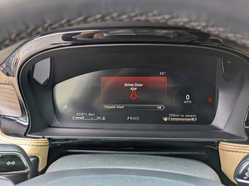 Used 2021 Lincoln Corsair Reserve image 30