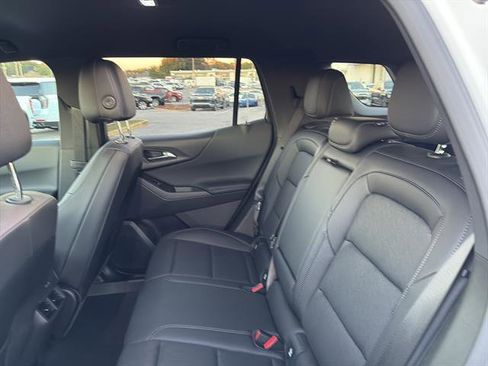 Used 2025 Chevrolet Equinox LT w/ Convenience Package II image 13