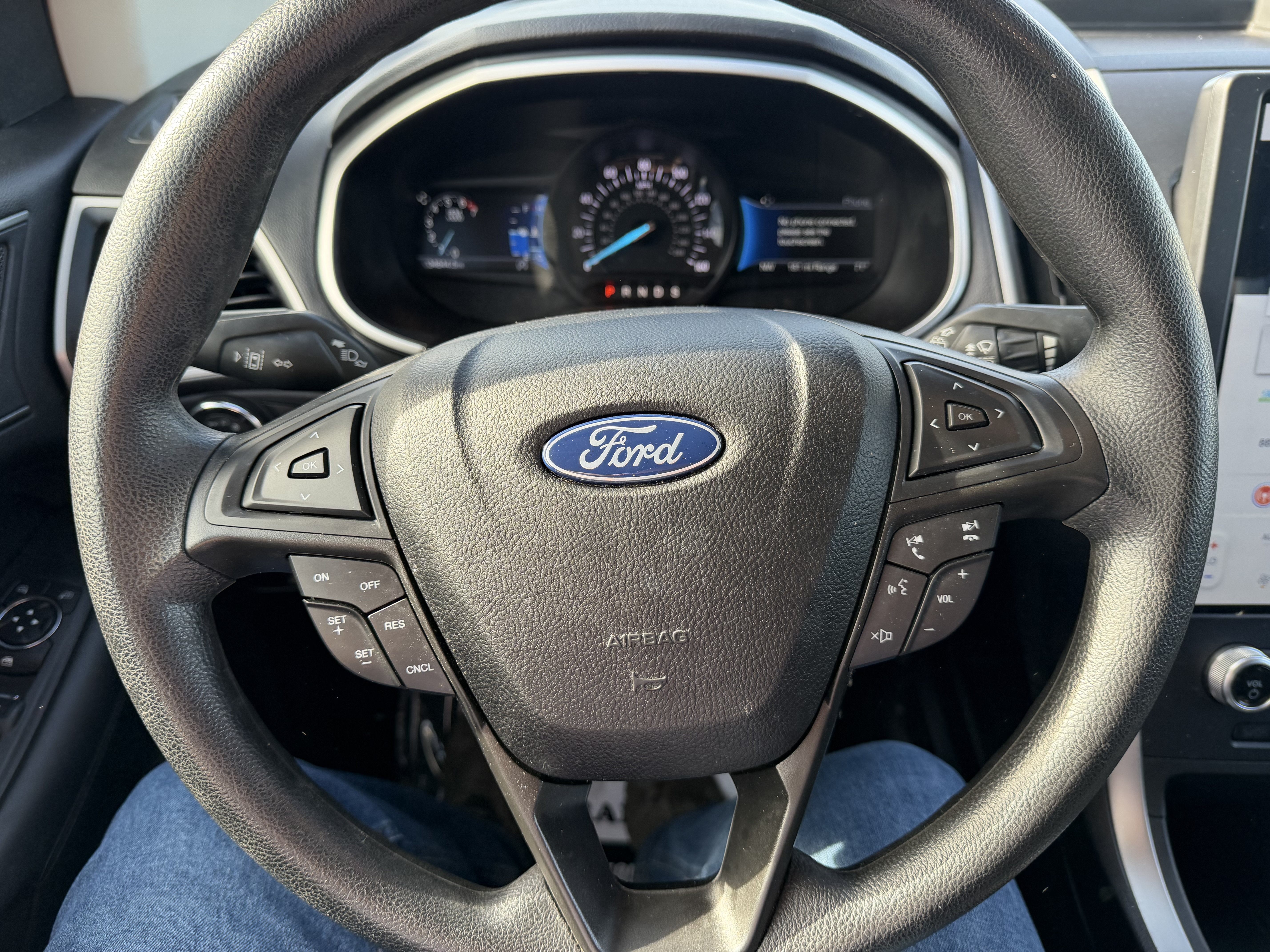 Used 2021 Ford Edge SE FWD image 14