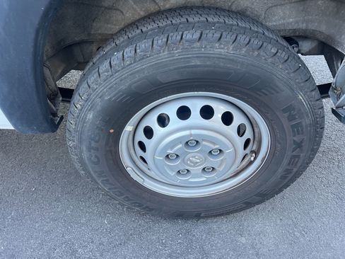 Used 2025 RAM ProMaster 2500 w/ Convenience Group image 11