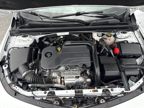 Used 2023 Chevrolet Malibu LT w/ LPO, Floor Liner Package FWD image 32